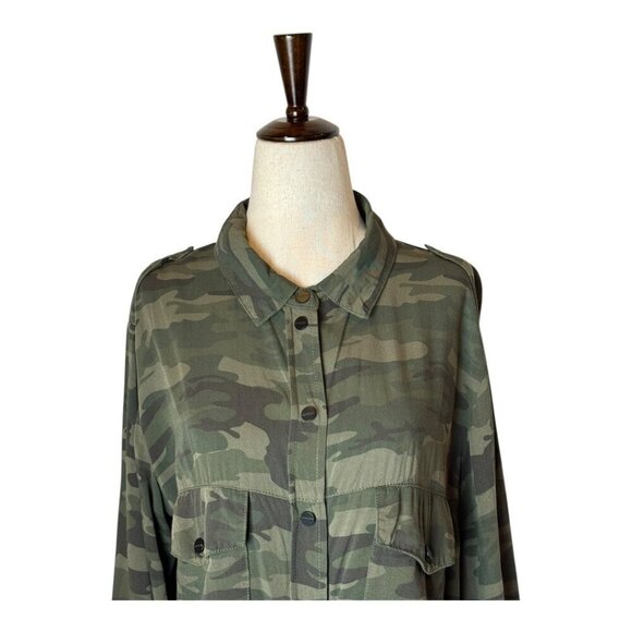 Sanctuary Shirt Women Medium Green Camo Collared Boyfriend Snap Button Down - Picture 4 of 13